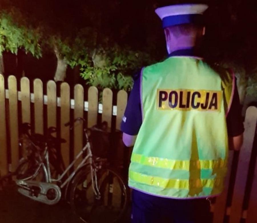 66-latek potrącił rowerzystę. Zatrzymał się na chwilę, ale potem odjechał