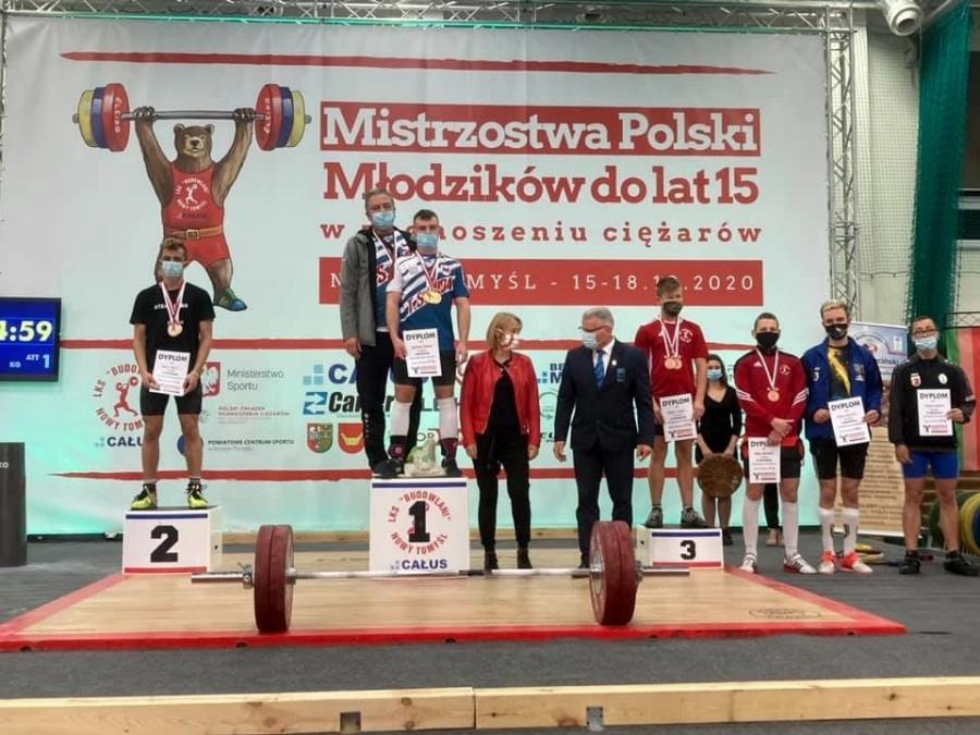 Radomszczanie biją rekordy w podnoszeniu ciężarów. Sukcesy na Mistrzostwach Polski