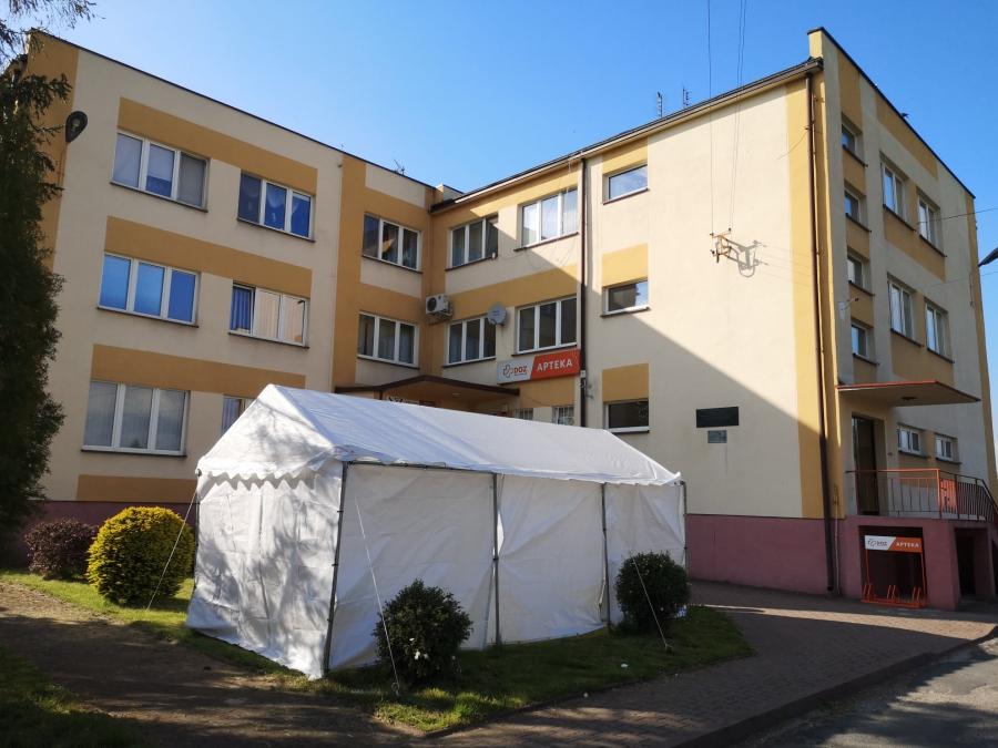 Od wczoraj przychodnia w Wielgomłynach jest zamknięta. Z powodu covid-19
