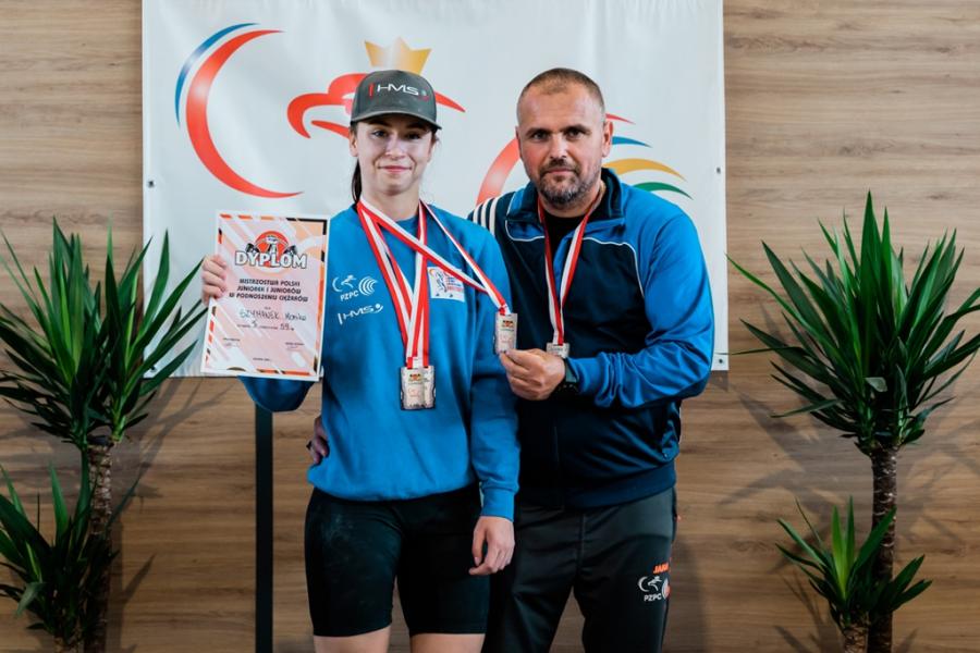 [Ciężary] Monika Szymanek poprawiła osiem rekordów Polski juniorów do lat 20