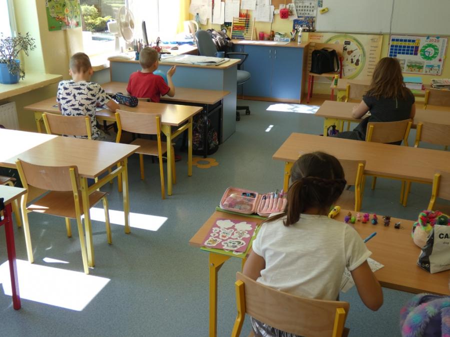 Gorączka sprawdzianów w szkołach. Byle więcej. Rodzice się skarżą, nauczyciele cisną