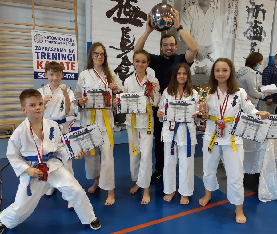 Sześć medali zawodników Randori na Turnieju Karate w Katowicach