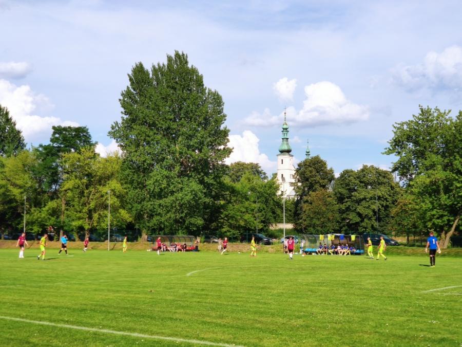 [Mecze naszych drużyn] „Nie dostrzegł siatkarskiego zagrania w piłce nożnej