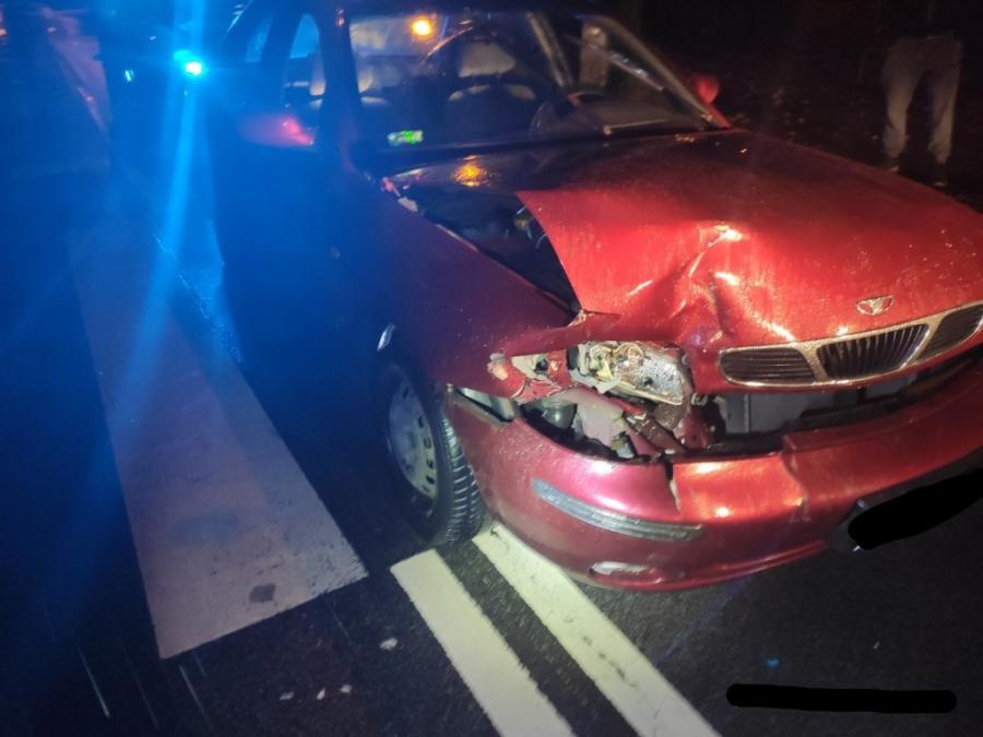 Pijana 34-latka w Daewoo uszkodziła dwa samochody na Starej Drodze