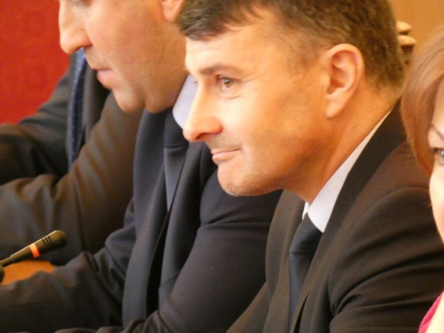Paweł Kałdoński złożył mandat radnego. Na jego miejsce wejdzie Kamil Bugdal