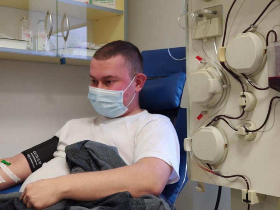 Pierwszy ozdrowieniec oddał osocze. Można się zgłaszać do punktu pobrań