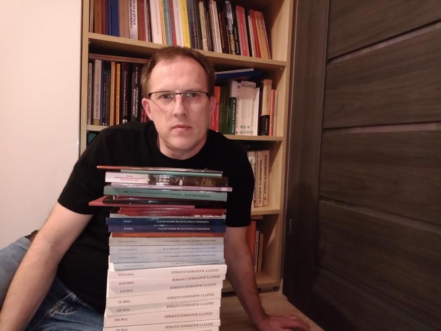 „I tam na korytarzu zaczepił mnie kolega...