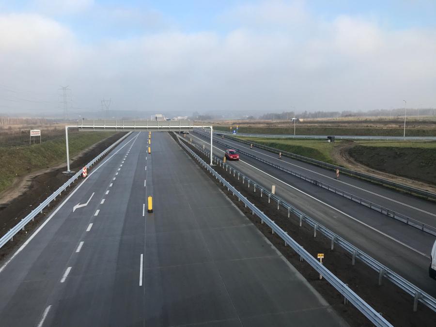 Węzeł Radomsko otwarty. Duże zmiany dla kierowców. Wjazd do miasta przez strefę