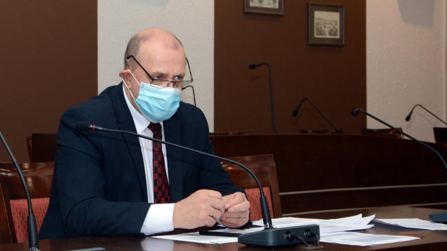 Szpital wyda 3,7 mln na sprzęt, a dyrektor Kagankiewicz dostanie nagrodę
