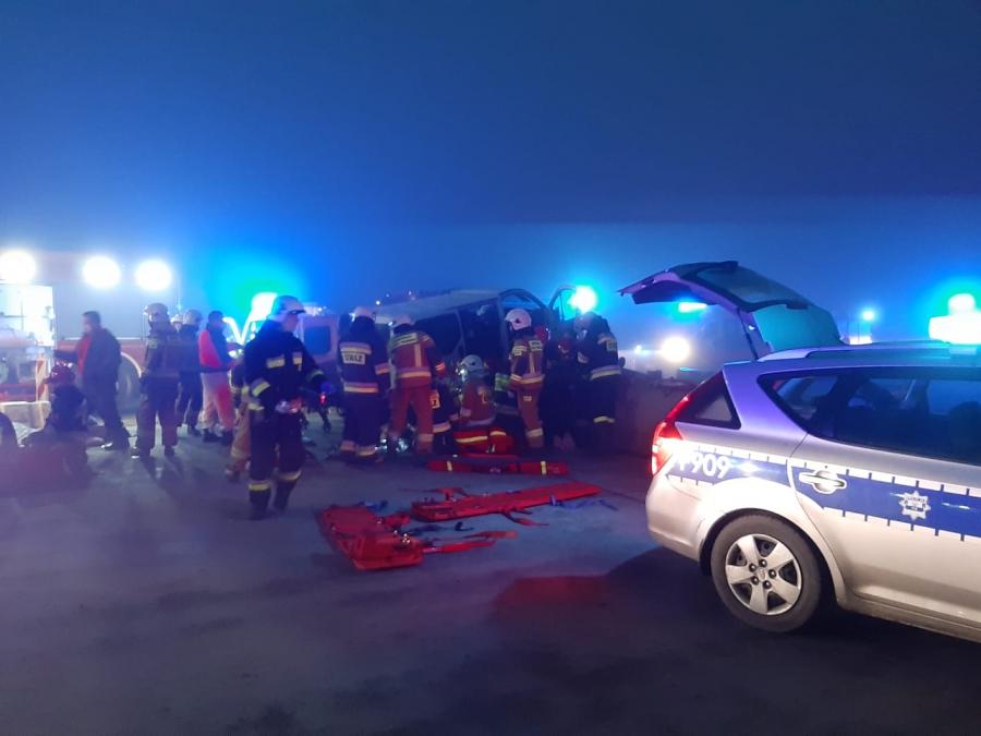 W wypadku na DK1 pomiędzy Kamieńskiem a węzłem Radomsko jest 5 rannych