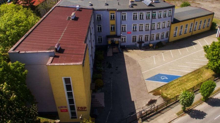 Szkoły średnie w powiecie: pensje wyższe niż średnia krajowa, dodatków nie będzie