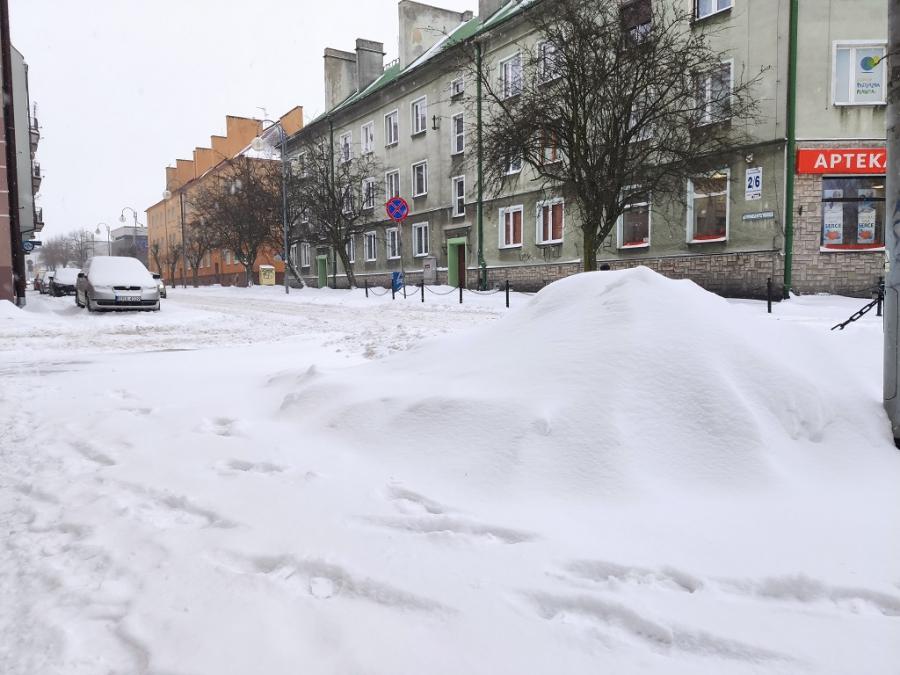Najpierw silny mróz i śnieg, a teraz roztopy. Czeka nas brodzenie w błocie