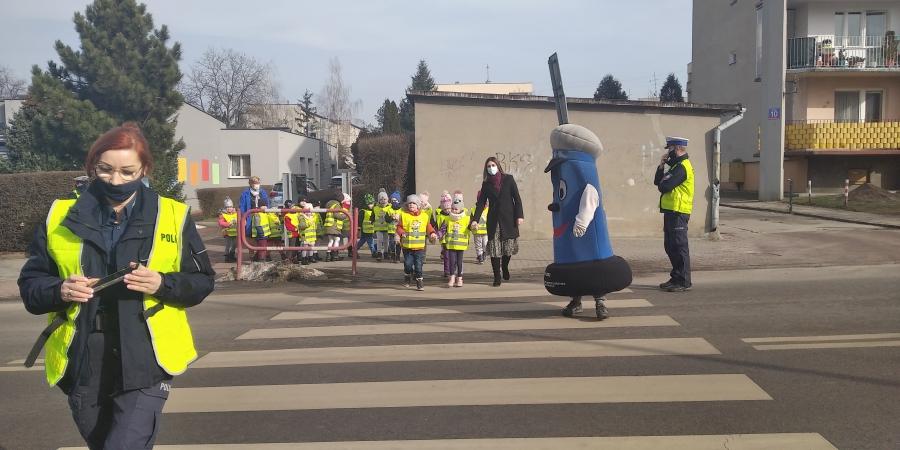 Bezpieczne Radomsko: akcja na rzecz poprawy bezpieczeństwa dzieci i młodzieży [FOTO]