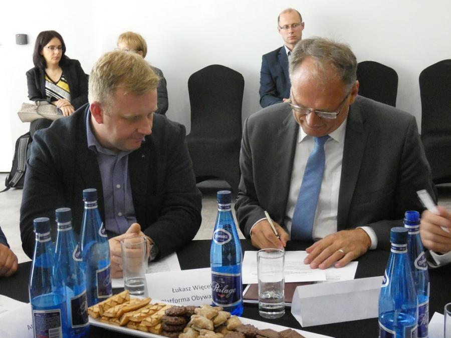 Łukasz Więcek krytykuje prezydenta Ferenca: „To chyba nie tak powinno wyglądać”