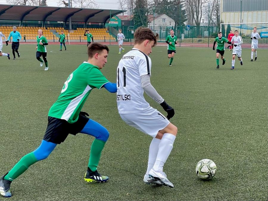 Sporting Radomsko wygrywa z Pelikanem Łowicz 4:2