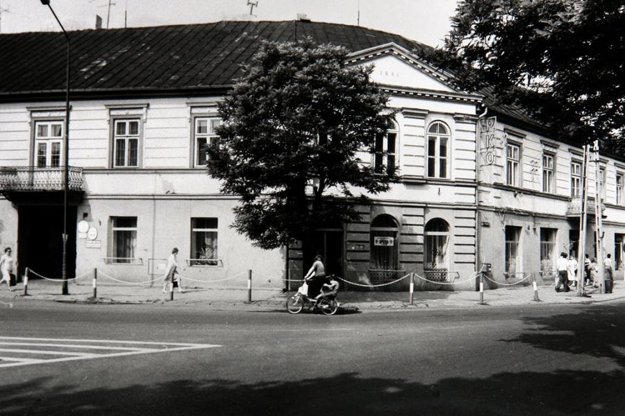 Strzały w centrum. „Jedzie kobieta z mężem policjantem
