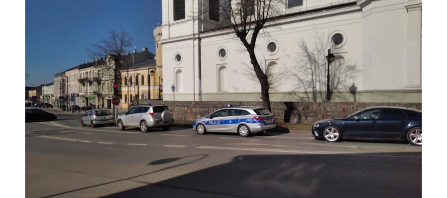 Od dzisiaj obowiązuje zaostrzony rygor sanitarny. Zamknięte usługi dla urody i duży handel