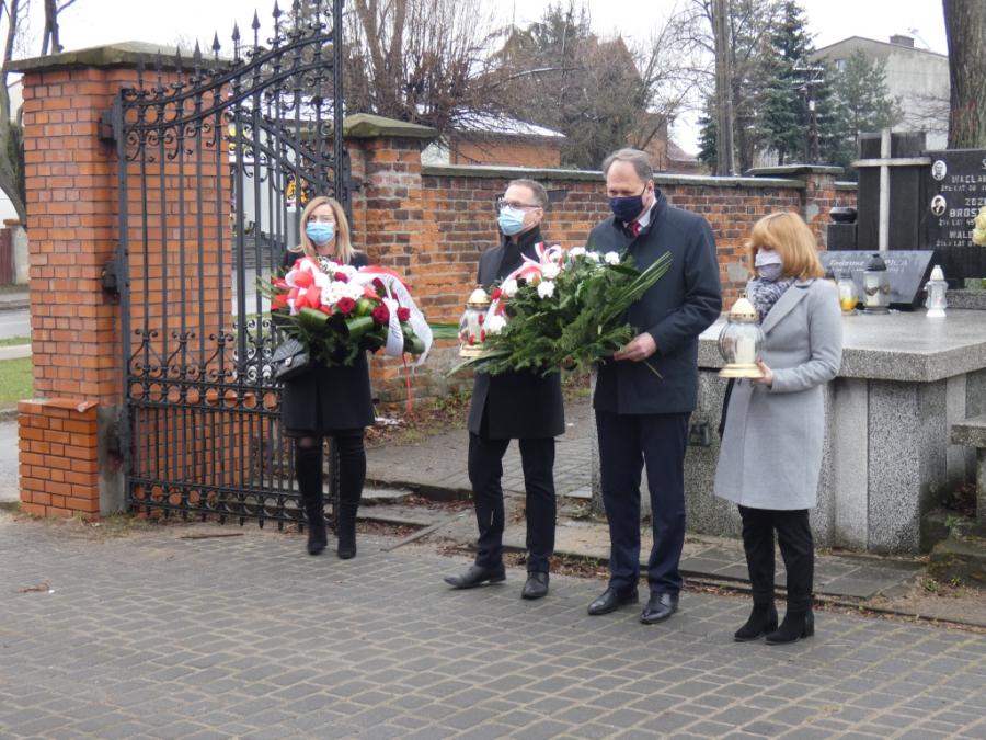 Rocznica Zbrodni Katyńskiej: najpierw msza, potem kwiaty pod epitafium