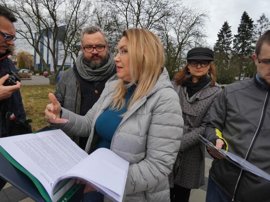 Projekt obywateli w szufladzie? „Pytałem o uchwałę RAS-u. Jest analizowana