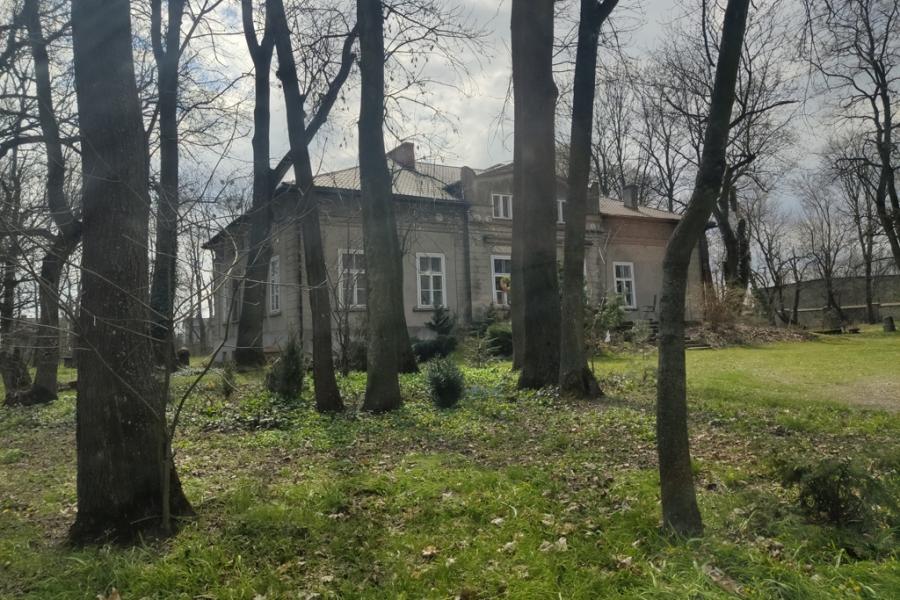 „Zdrapałam pięć warstw oleju