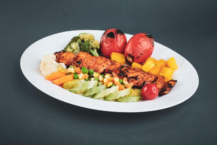 Czy powinniśmy zdecydować się na catering dietetyczny?