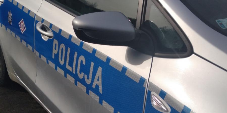 Interwencja policji i strażaków na Sucharskiego. Starszy mężczyzna zasłabł