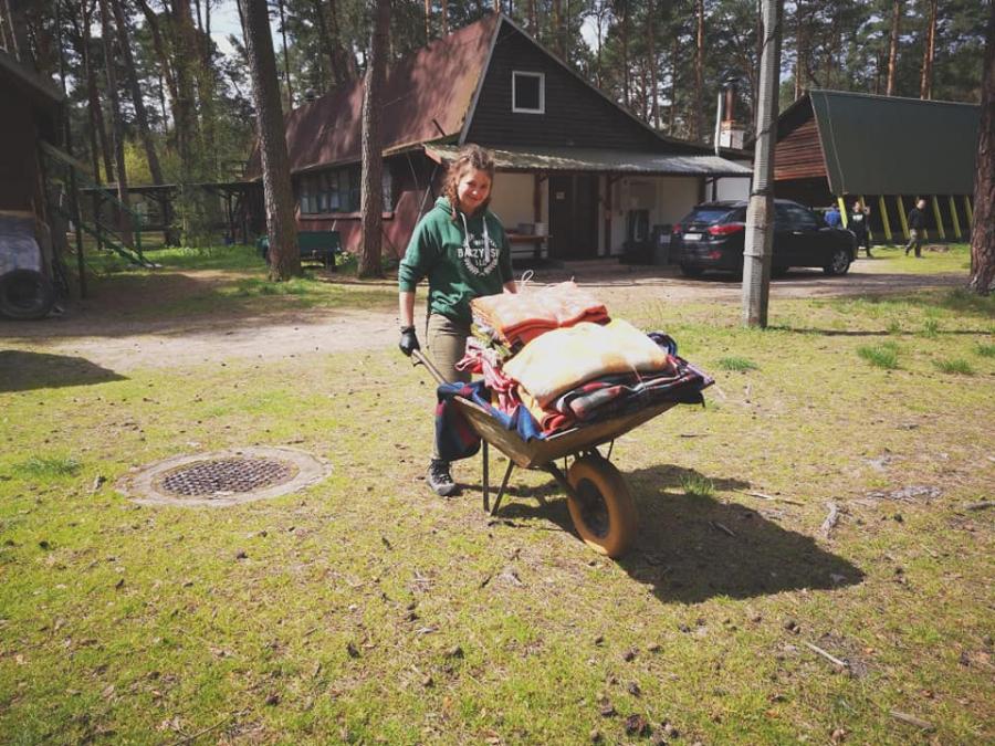 Wiosenne spotkania w kręgu instruktorskim: porządki na Stanicy w Białym Brzegu