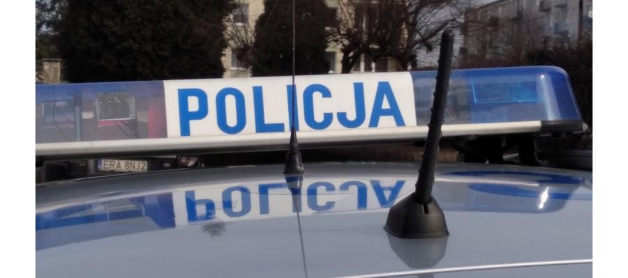 Wypadek na DK1 w Kamieńsku. Jedna osoba została ranna