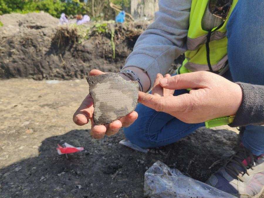 Archeolodzy na placu budowy parkingu: mamy ślady wczesnośredniowiecznej osady
