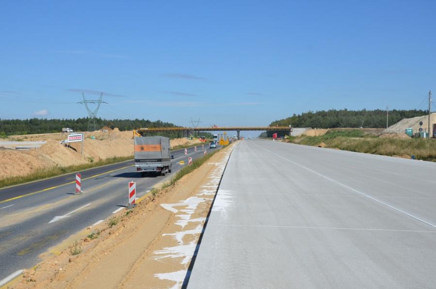 Uwaga! Dzisiaj utrudnienia na A1 między Kamieńskiem a Piotrkowem