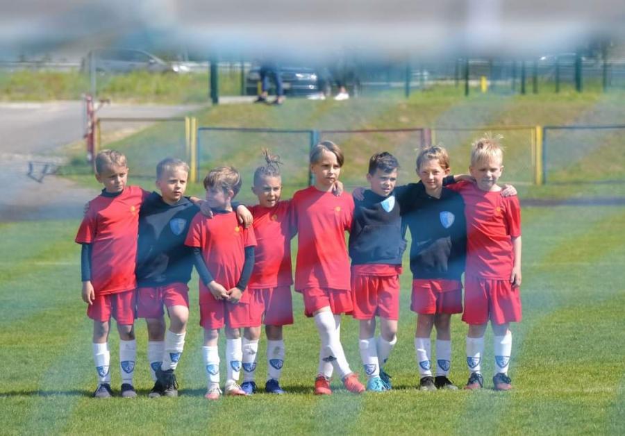 8-letni piłkarze RAP-u na trzecim miejscu w turnieju w Górze Kalwarii. Grali jako Turcja