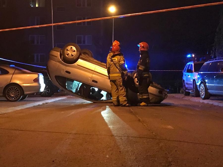 Pijany kierowca dachował wieczorem na Jagiellońskiej. Zatrzymali go świadkowie