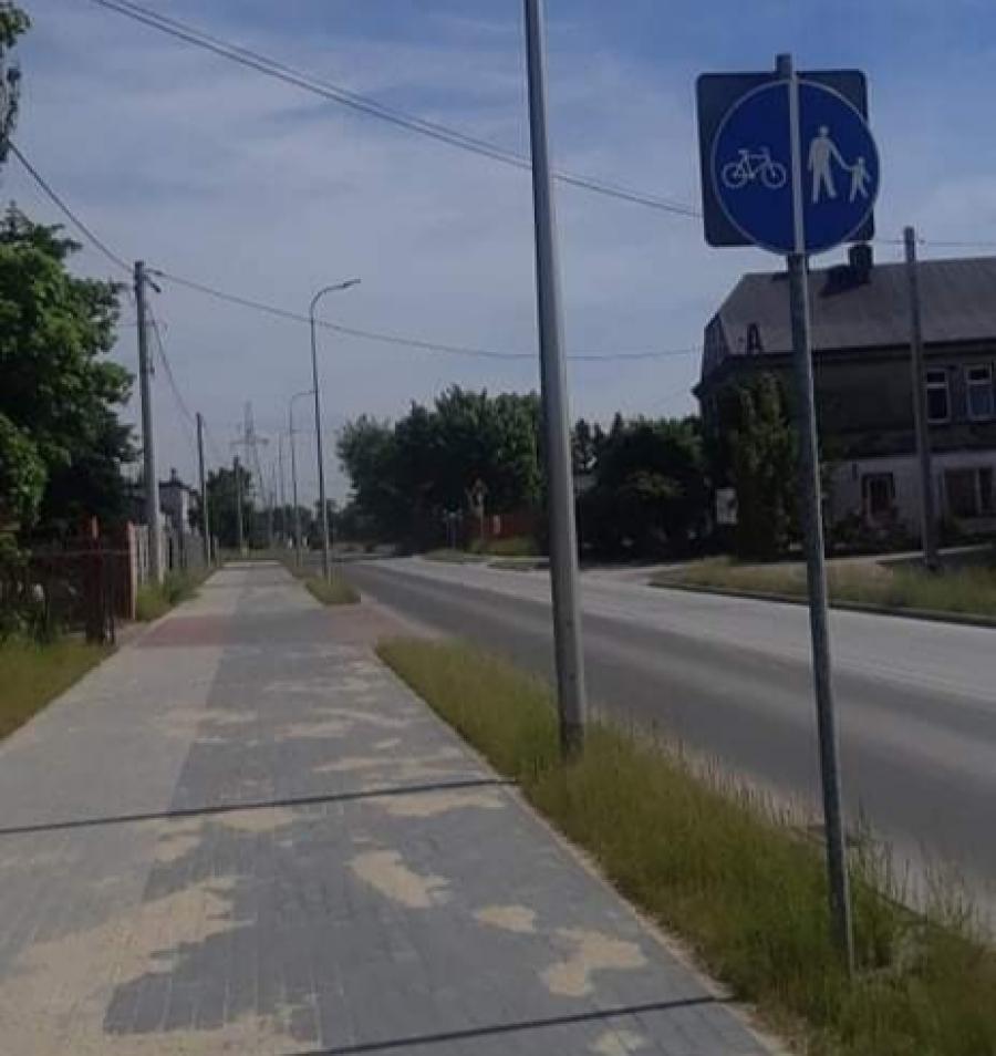 Czytelniczka pyta: to co w końcu jest chodnikiem, a co ścieżką rowerową?