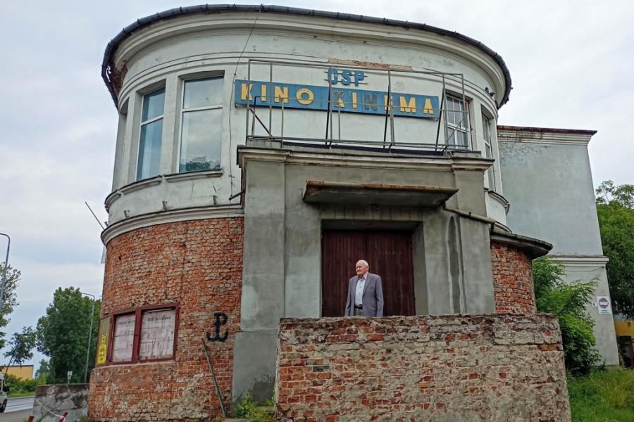 Dobre czasy dla kina. „Kto nam te gablotki tłucze? A to oni, konkurencja z PDK.
