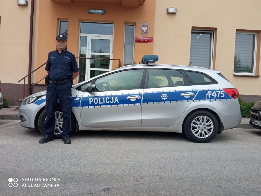 Młodszy aspirant Robert Smutek w kilka miesięcy zatrzymał 11 poszukiwanych