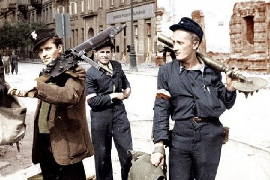 Dziś obchodzimy 77. rocznicę wybuchu Powstania Warszawskiego