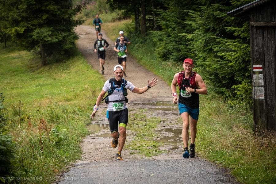 Dziewięciu zawodników z KBKS Radomsko w  Gorce Ultra Trail