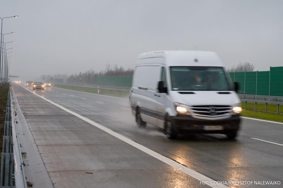 Kolejne utrudnienia na A1: zatrzymania i ruch wahadłowy