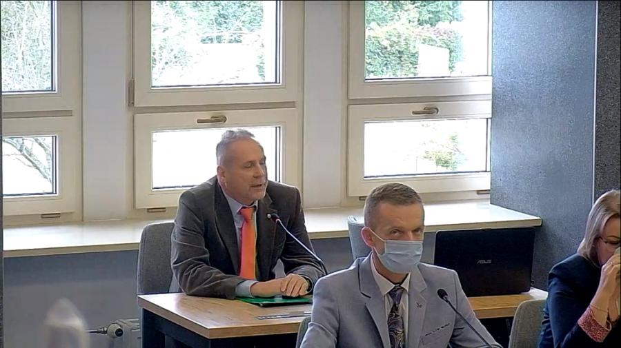 Pan kłamie! Nie, to pan kłamie! Ostra dyskusja na sesji o zwolnienie byłego prezesa MPK