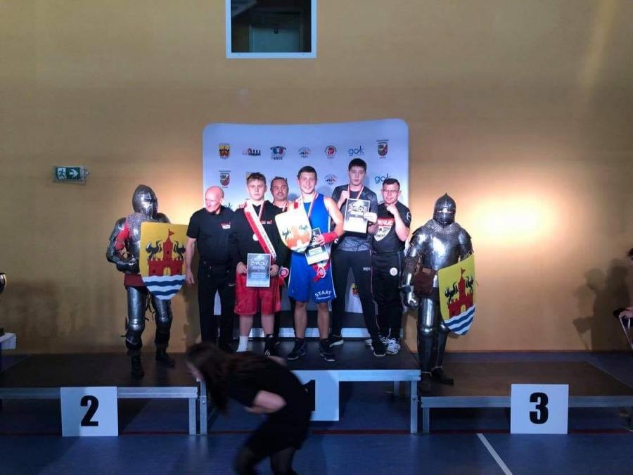 Radosław Mierzwa na podium w Mistrzostwach Polski Młodzików w boksie