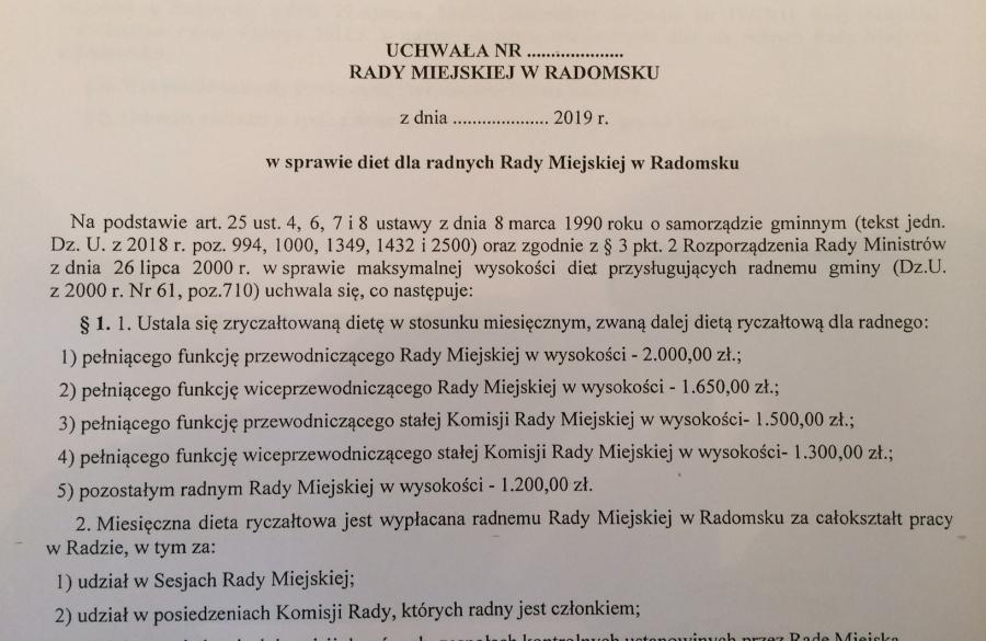 [Z sesji] Jest projekt uchwały o podwyżkach diet radnych. O 30 proc.