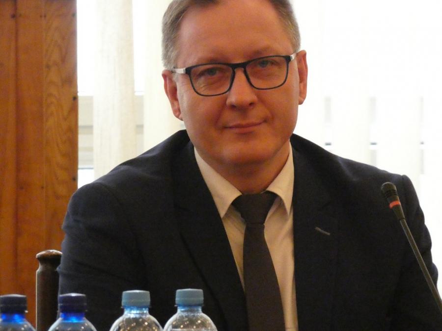 Syn radnego Lewandowskiego w urzędzie. Mieszkańcy pytają: To cena za koalicję?