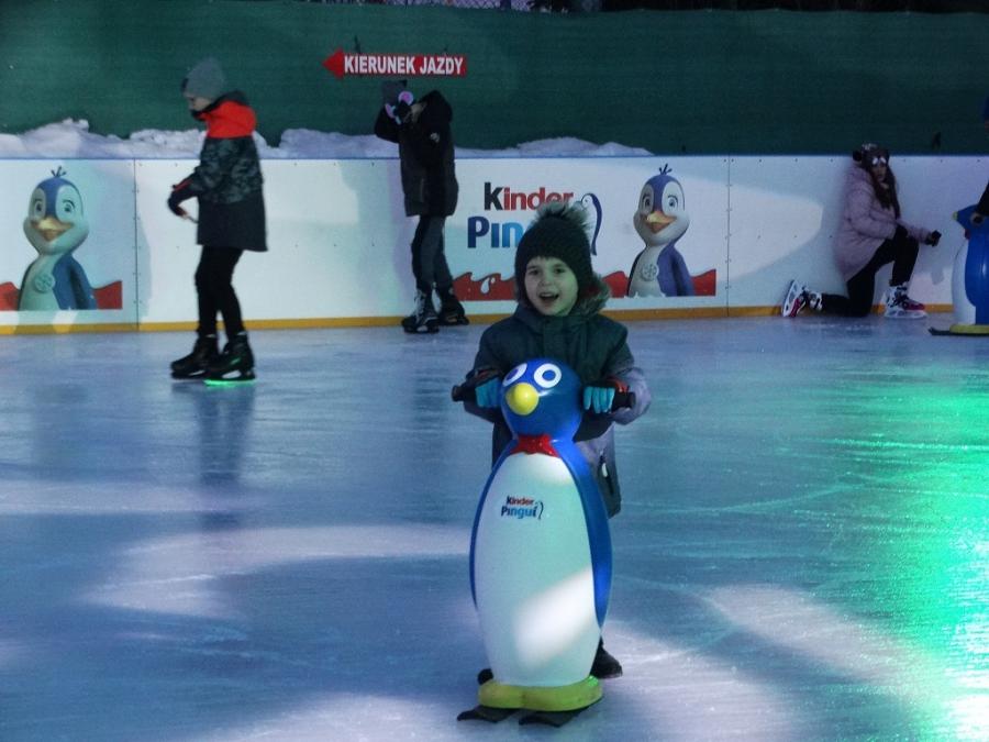 [Wideo, zdjęcia] Lodowe show i rozpoczęcie ferii na lodowisku miejskim