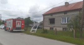 Kraszewice, gmina Masłowice. W jednym z domów wybuchła kuchenka gazowa. Poparzona została 80-letnia kobieta