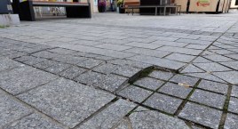 Reymonta kosztowała 6 i pół miliona. Wykonawca musi co nieco poprawić. Na przykład kostkę, która staje dęba, nie wiadomo dlaczego