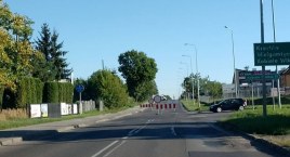 Ulica Starowiejska budzi emocje wśród mieszkańców. Nowy asfalt był potrzebny czy to wyrzucanie pieniędzy w błoto?