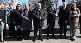 [FILM] Majewski: Opieka funkcjonuje, ale tylko na rynku prywatnym. Więcek: Mamy rekordowo niską liczbę urodzeń