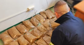 61-letnia radomszczanka zatrzymana z nielegalnym towarem wartym 45 tys. zł. Grozi jej do 3 lat więzienia
