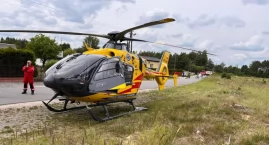 Sucha Wieś. Podczas prac rozbiórkowych pustaki spadły na 10-latkę. Wezwano śmigłowiec LPR