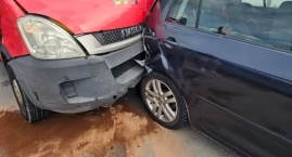 20-letni kierowca Iveco spowodował karambol trzech aut na autostradzie A1. Kierowca zapłaci mandat 